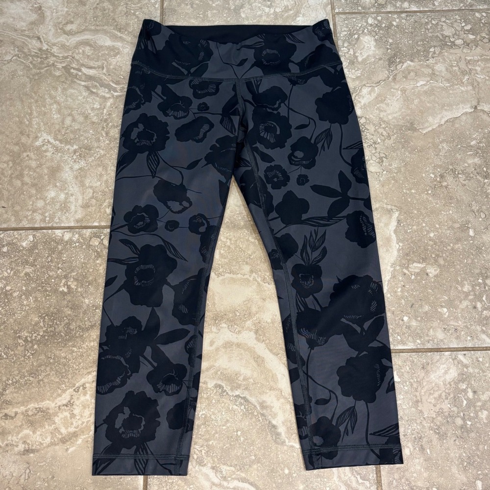 Lululemon Wunder Under Crop Leggings Black Grey Floral Yoga Pants Size 6